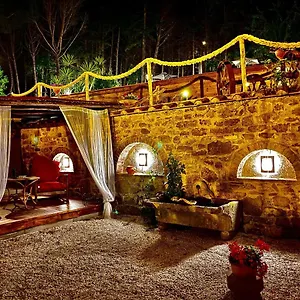 Vecchia Fonte , Campiglia Marittima Italia